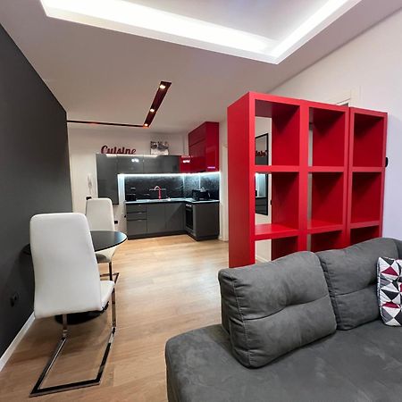 Downtown Grand Comfort Tirana Kültér fotó