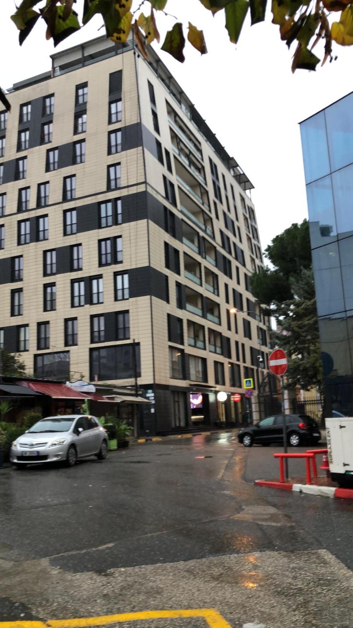 Downtown Grand Comfort Tirana Kültér fotó