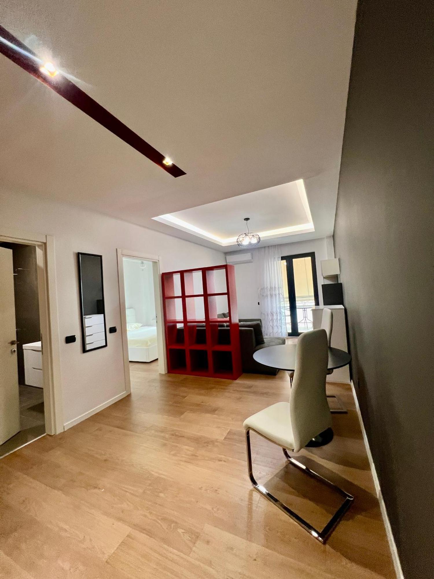 Downtown Grand Comfort Tirana Kültér fotó