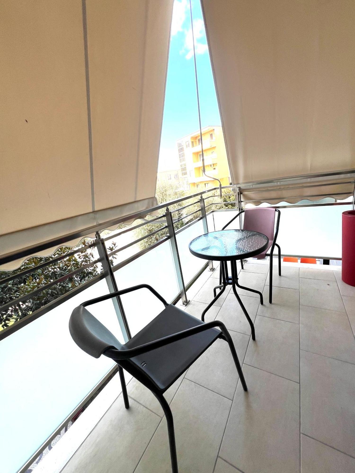 Downtown Grand Comfort Tirana Kültér fotó