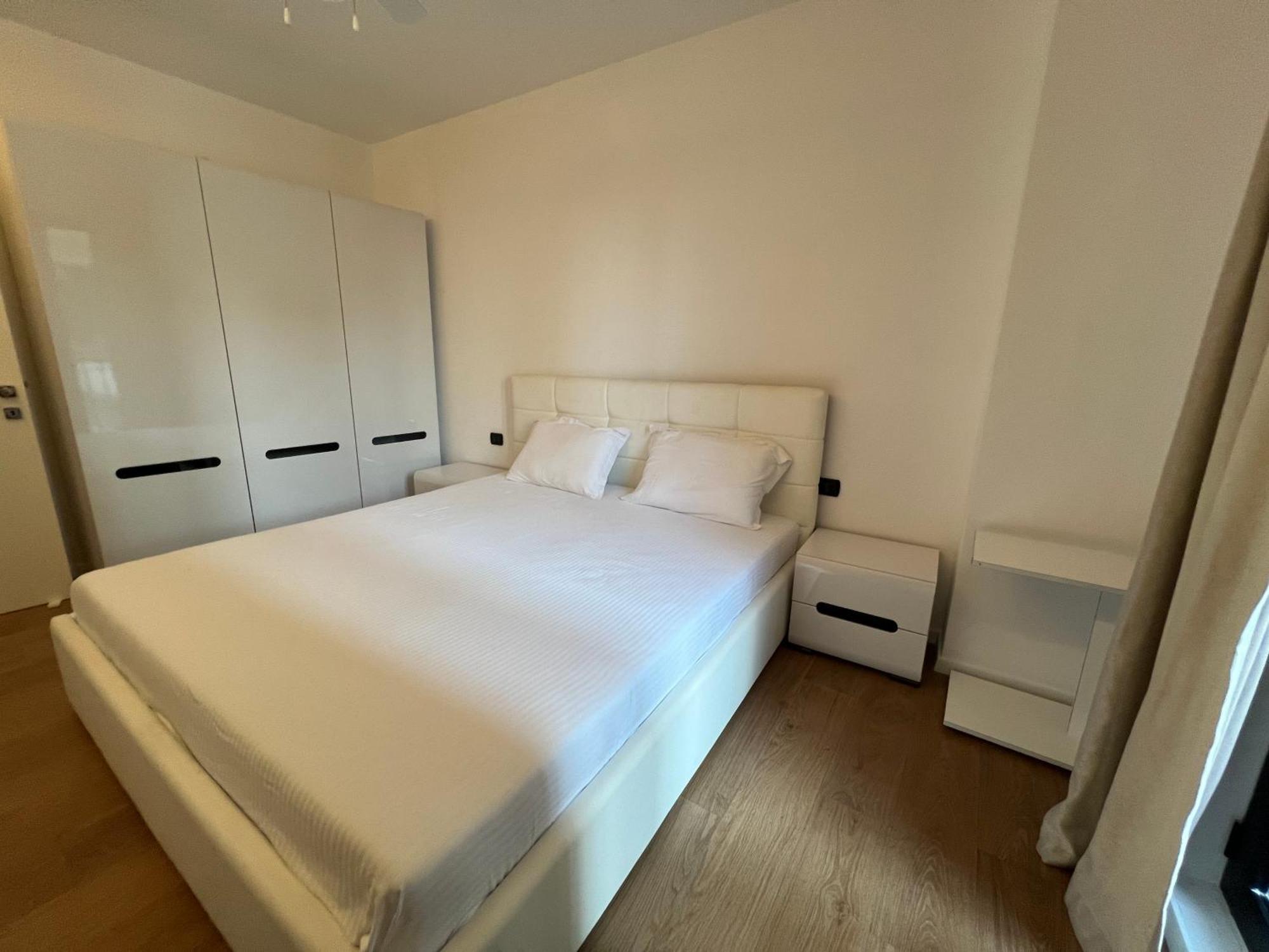 Downtown Grand Comfort Tirana Kültér fotó