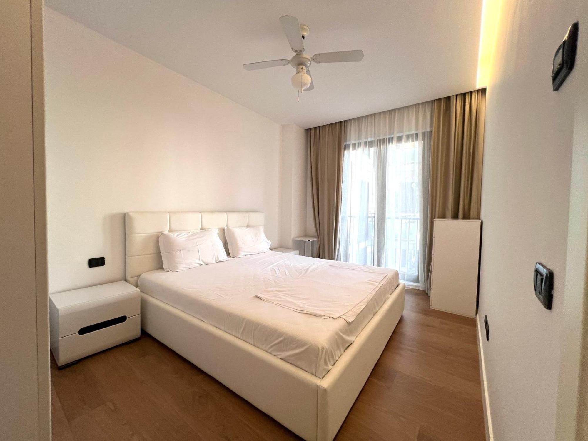 Downtown Grand Comfort Tirana Kültér fotó