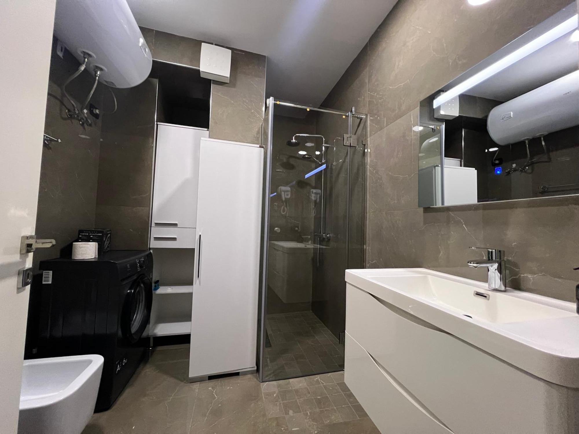 Downtown Grand Comfort Tirana Kültér fotó