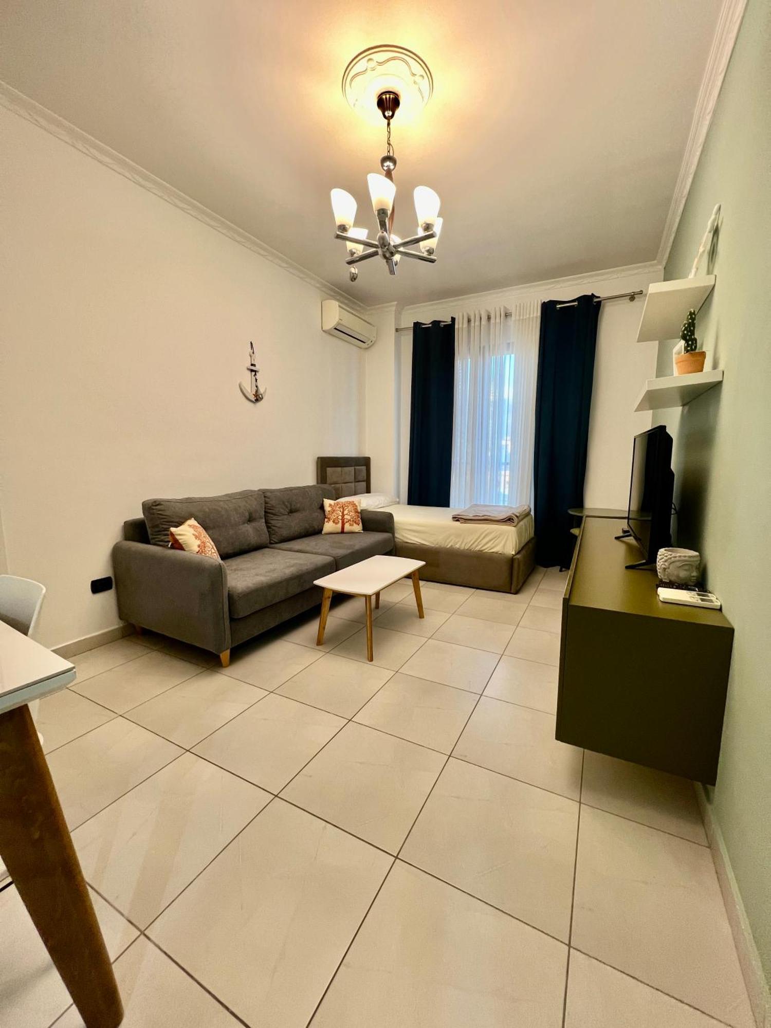 Downtown Grand Comfort Tirana Kültér fotó
